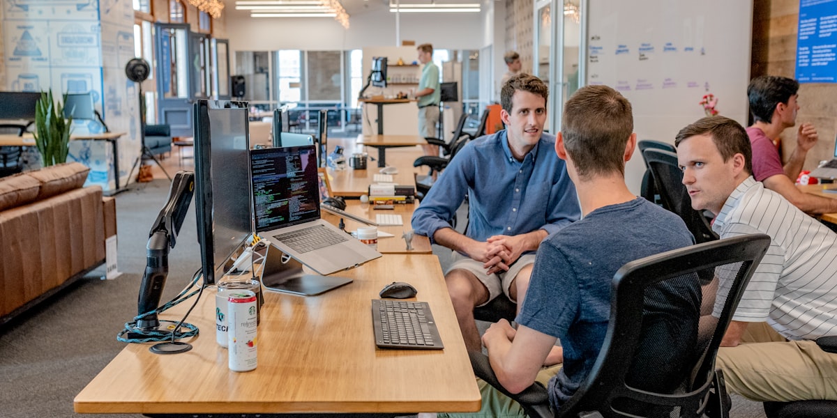 MyCo vs Rippling: Which Wins for Mid-Market US SMBs?